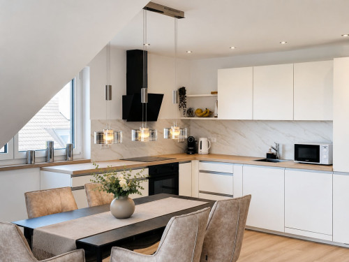 Exclusive Designer Ambience with Panoramic Views and Nature