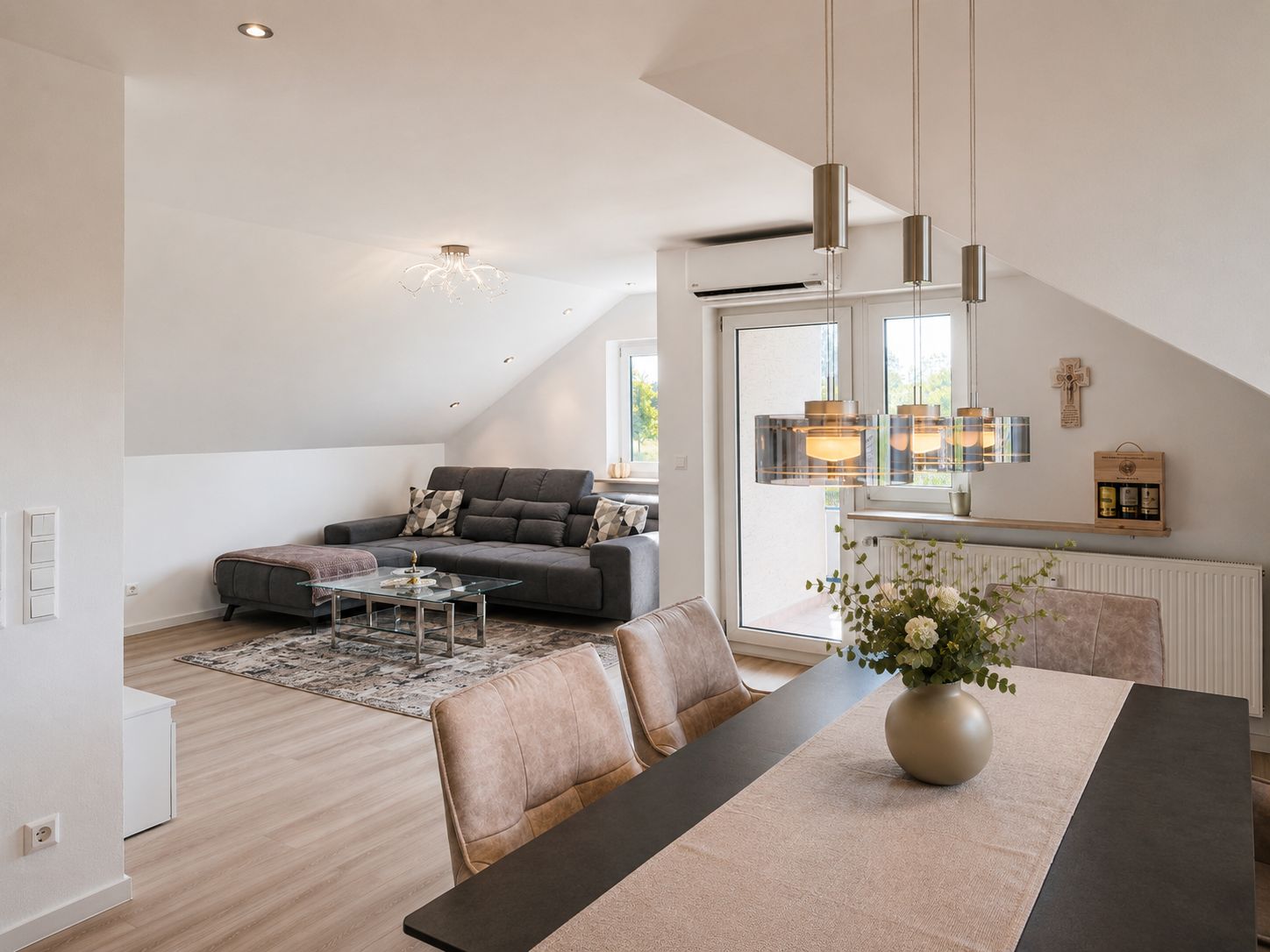 Exclusive Designer Ambience With Panoramic Views And Nature - 19