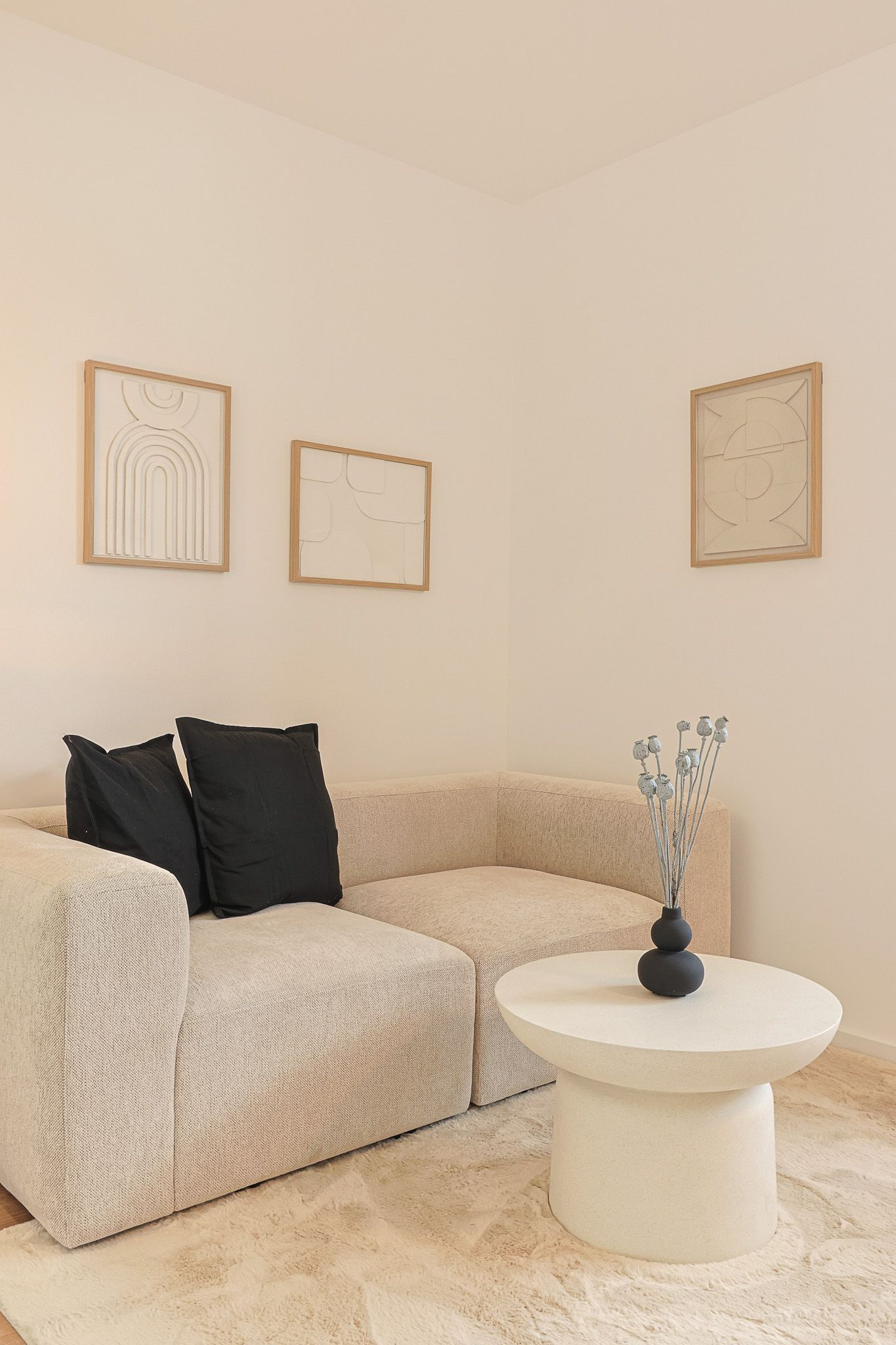 Charming, Bright Apartment In Düsseldorf - 12
