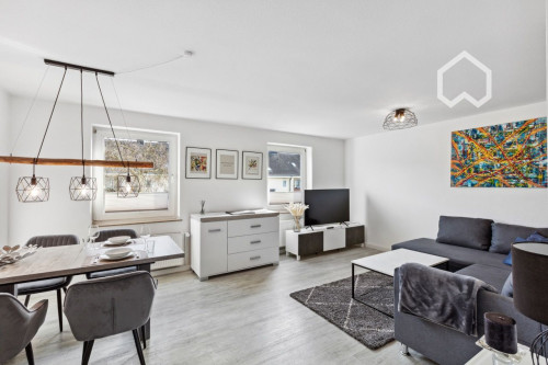 Amazing apartment with private balcony in Düsseldorf Lörick close to Vodafone HQ