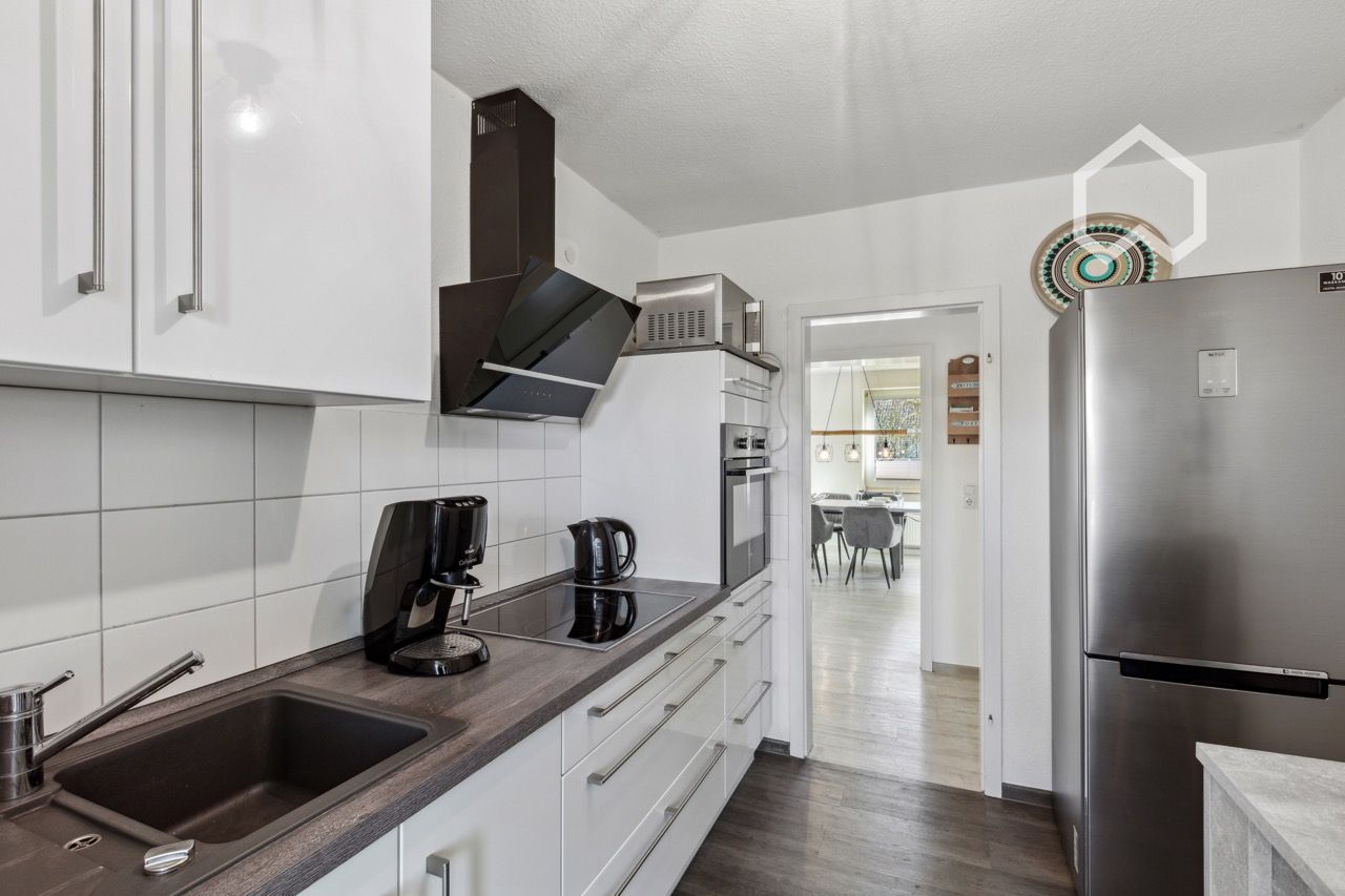 Amazing Apartment With Private Balcony In Düsseldorf Lörick Close To Vodafone HQ - 8