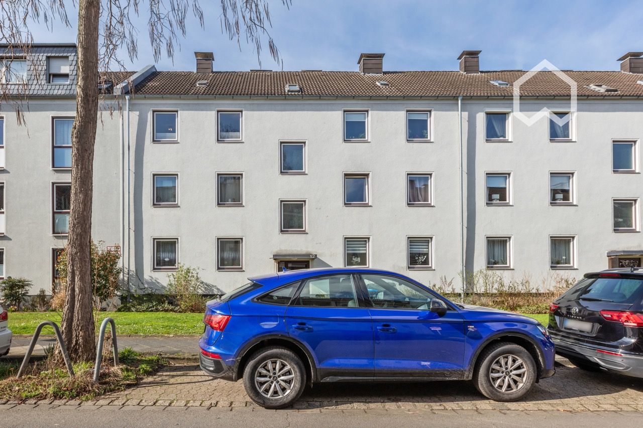 Amazing Apartment With Private Balcony In Düsseldorf Lörick Close To Vodafone HQ - 1