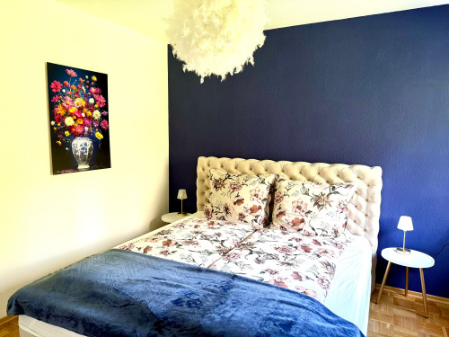 VetterLux Lumi | Quiet Apartment with Balcony in Green Surroundings