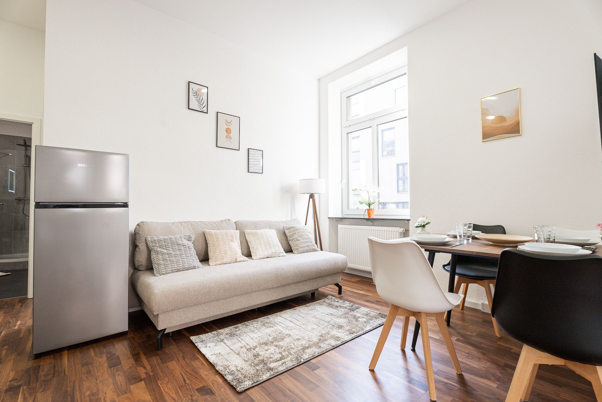 "3-Room Apartment With Flair" - 13