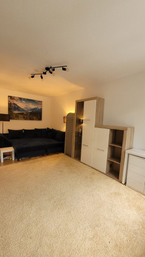 Bright 63sqm Apartment with Parking – Close to Uni & Messe - Gallery - 9