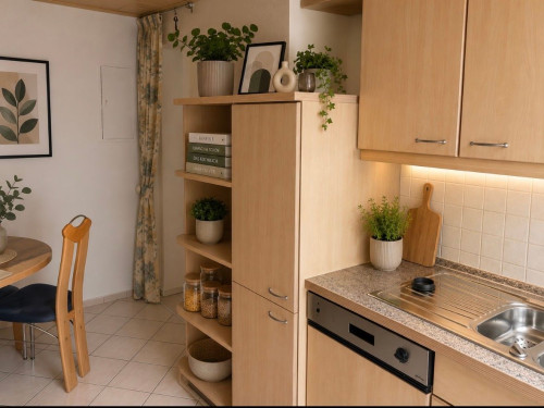 Sunny, central and quiet 3-room apartment - Gallery - 17