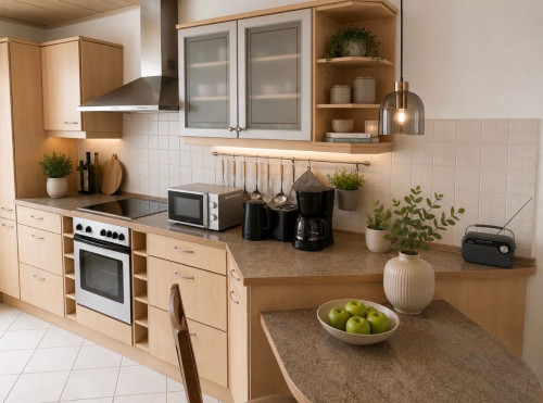 Sunny, central and quiet 3-room apartment - Gallery - 10