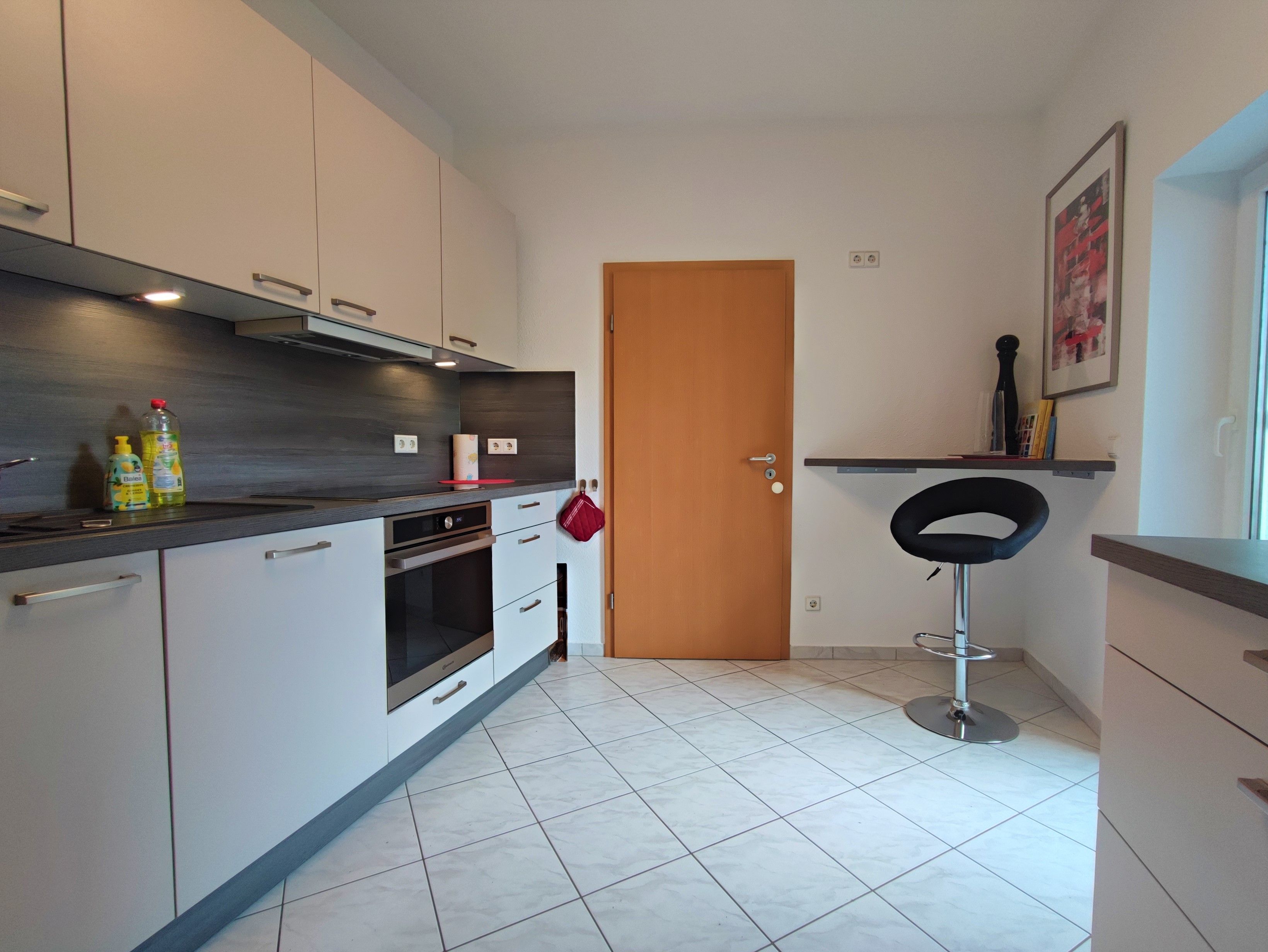 Bright And Spacious 3-Room Apartment On Nettelbeckufer With Ideal Infrastructure - 16