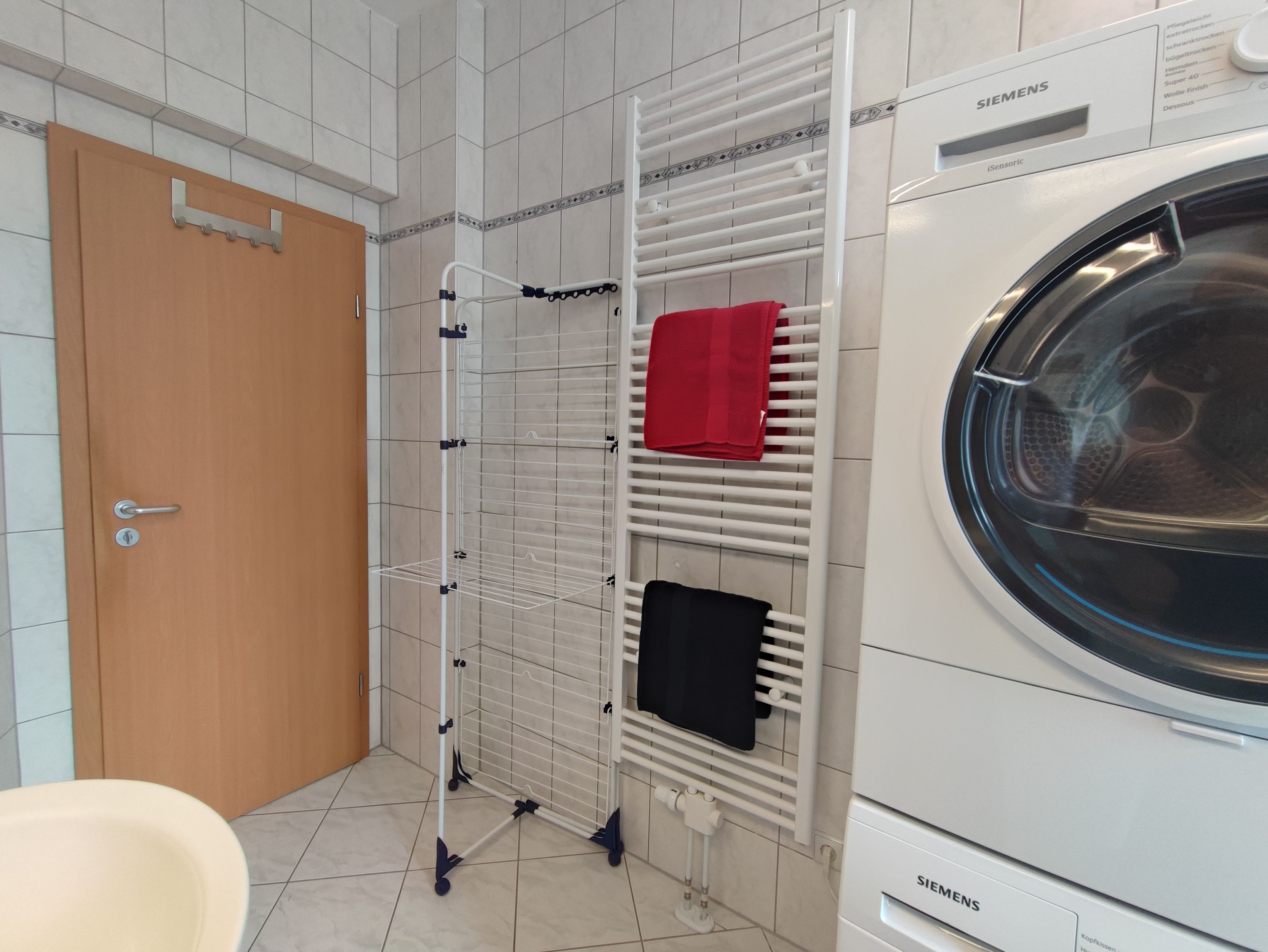 Bright And Spacious 3-Room Apartment On Nettelbeckufer With Ideal Infrastructure - 12