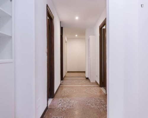 Tasteful single bedroom in the centre of Bologna - Gallery - 19