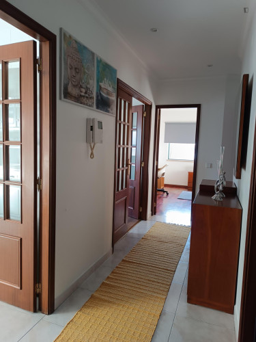Welcoming Twin Bedroom with Balcony near IPL