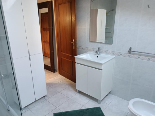 Welcoming Twin Bedroom with Balcony near IPL