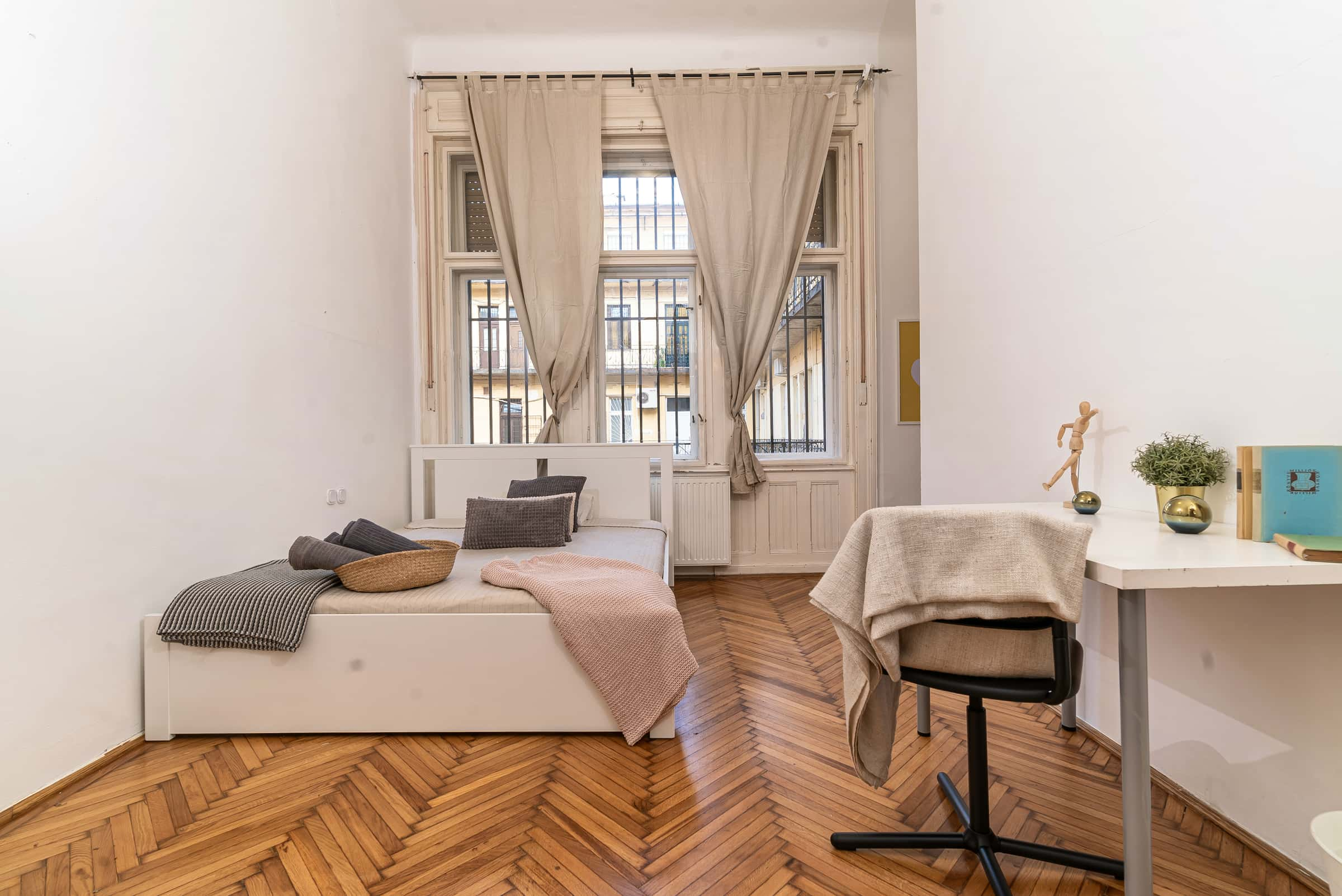 Private Room - 9