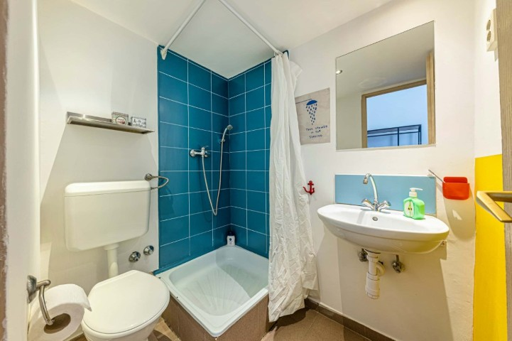Private Room - 25