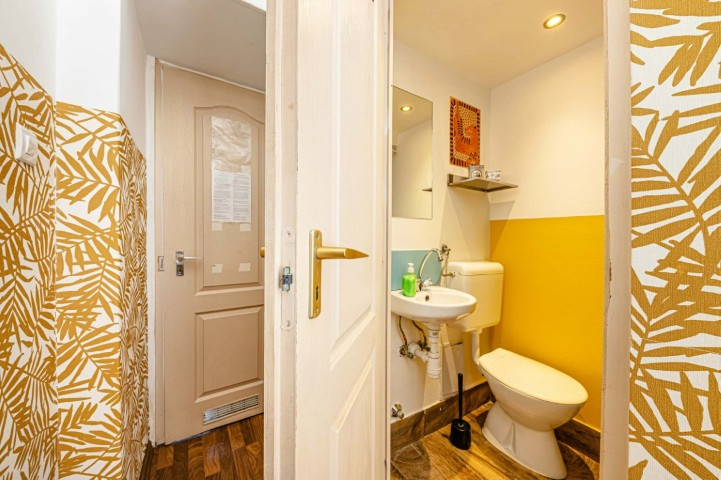 Private Room - 8