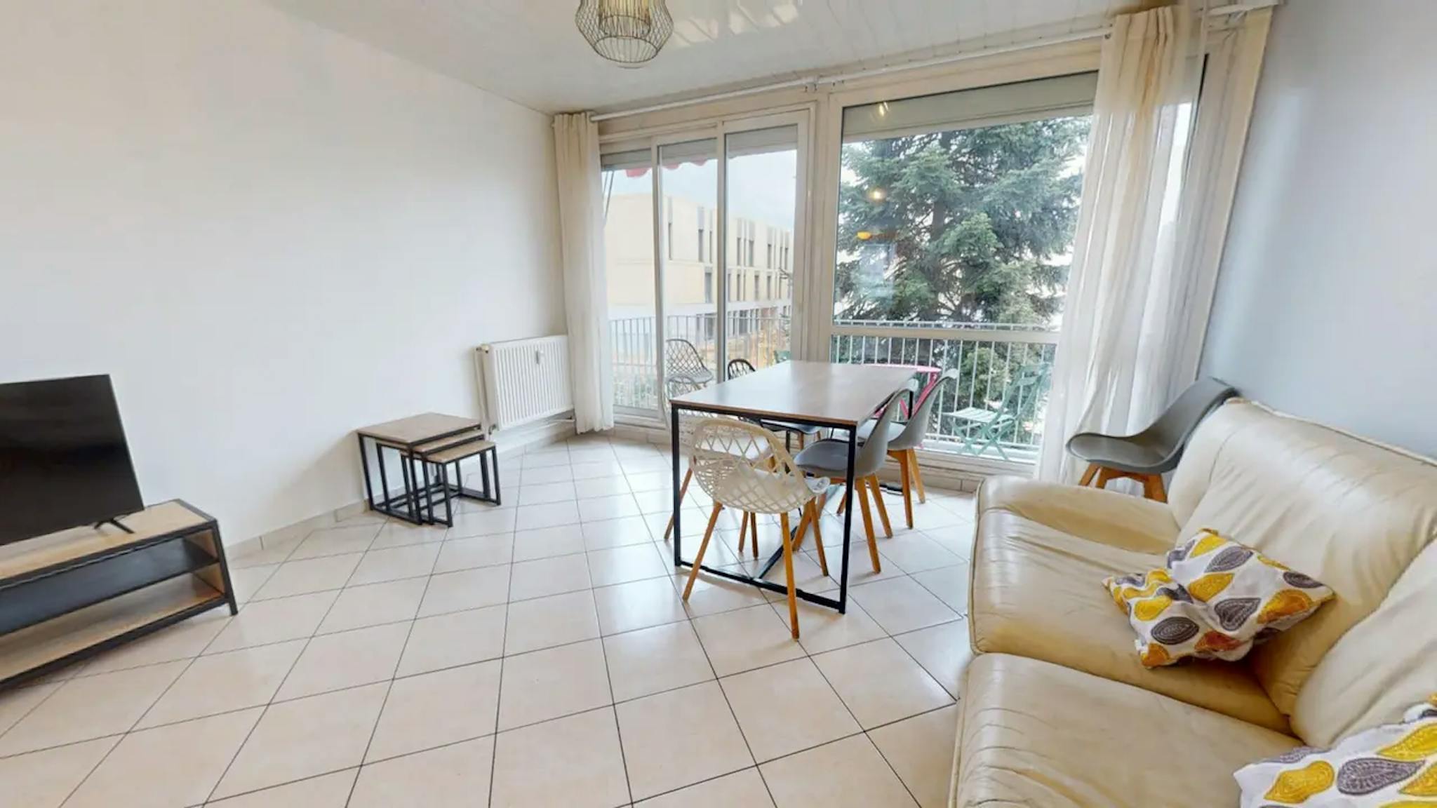Private Room - 1