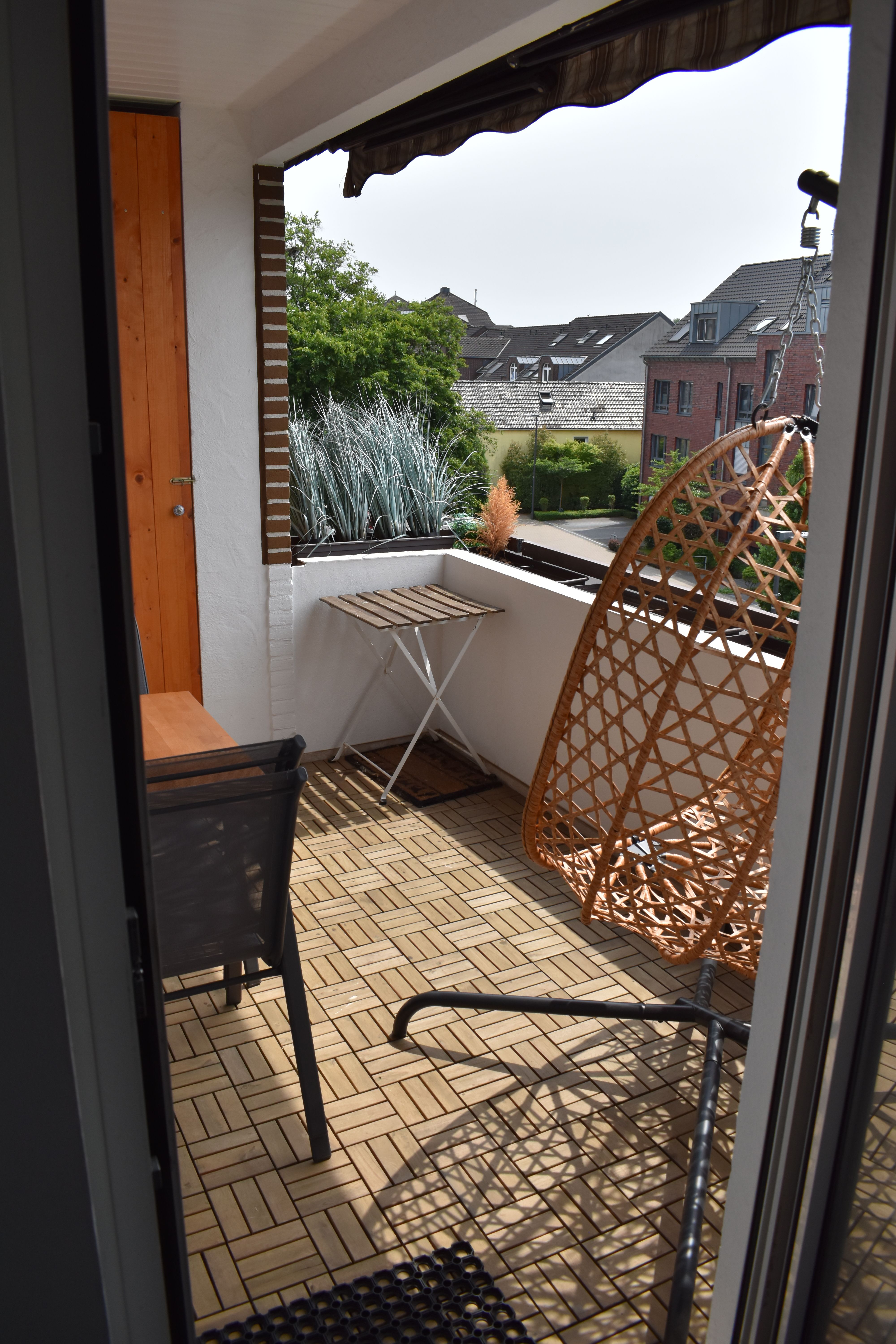 Beautifully Furnished 3 Room Apartment At The Rhein - 14