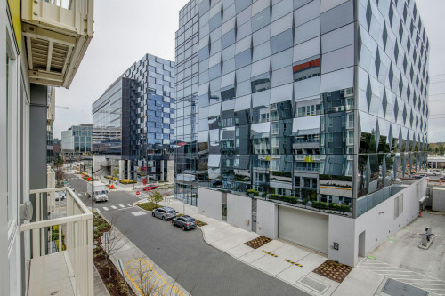 Northeast 12th Lane, Bellevue, WA - Gallery - 7