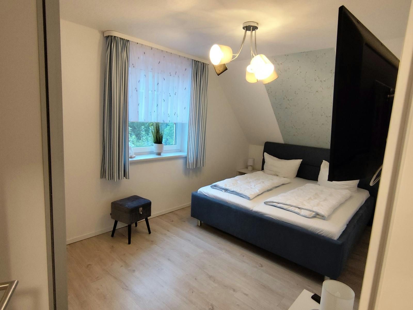 Spacious, Fashionable Home In Warin - 5