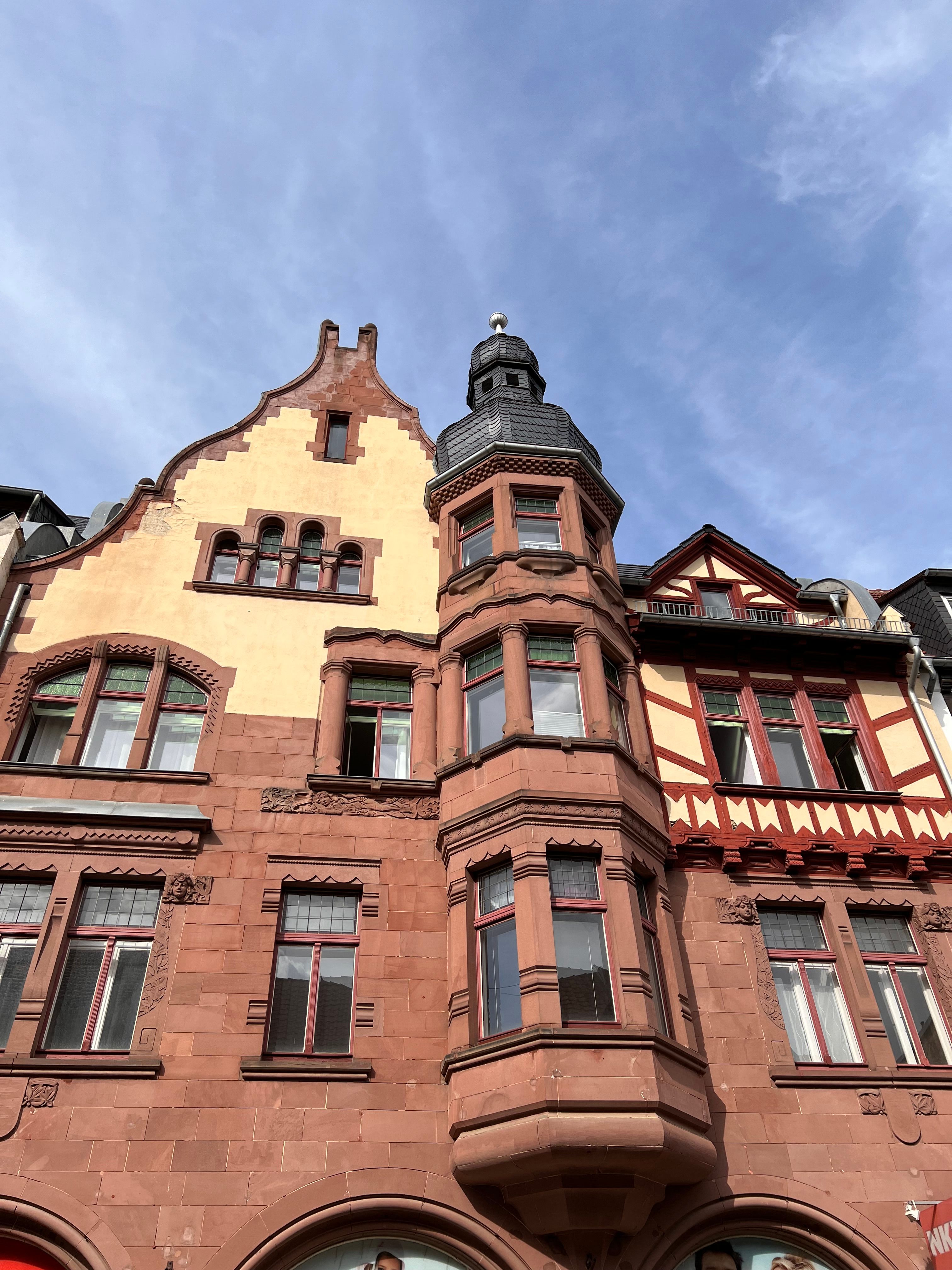 Romantic Old Town Jewel In Quedlinburg - 17