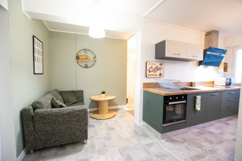 110m² Private room in a flatshare for 5 people