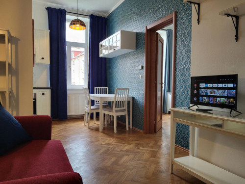 Welcoming 1-bedroom flat near the University of Economics and Business - Gallery - 18
