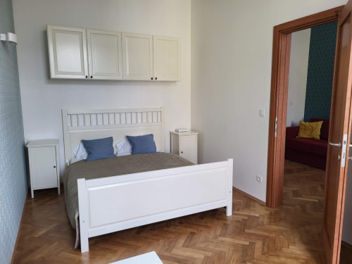 Welcoming 1-bedroom flat near the University of Economics and Business - Gallery - 23