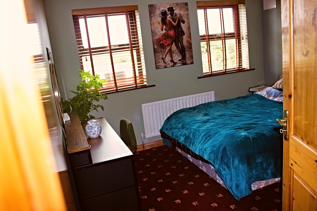 Double Room Downstairs(Full Room) - 1