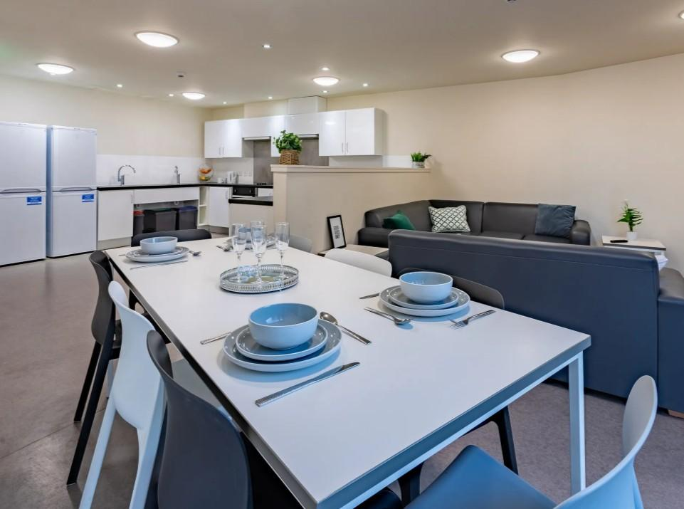 Standard Ensuite - 4