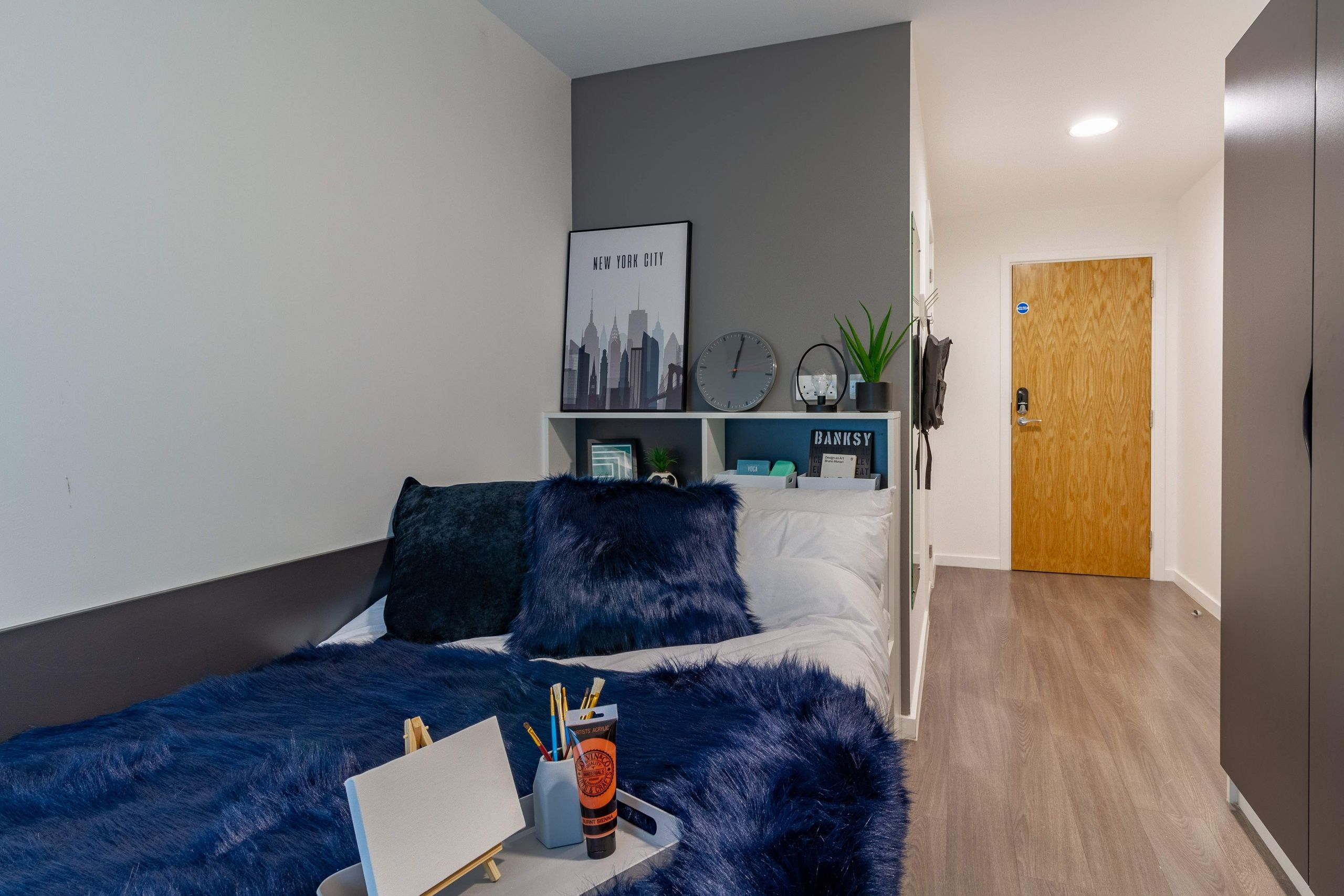 Skyline En-Suite - 8