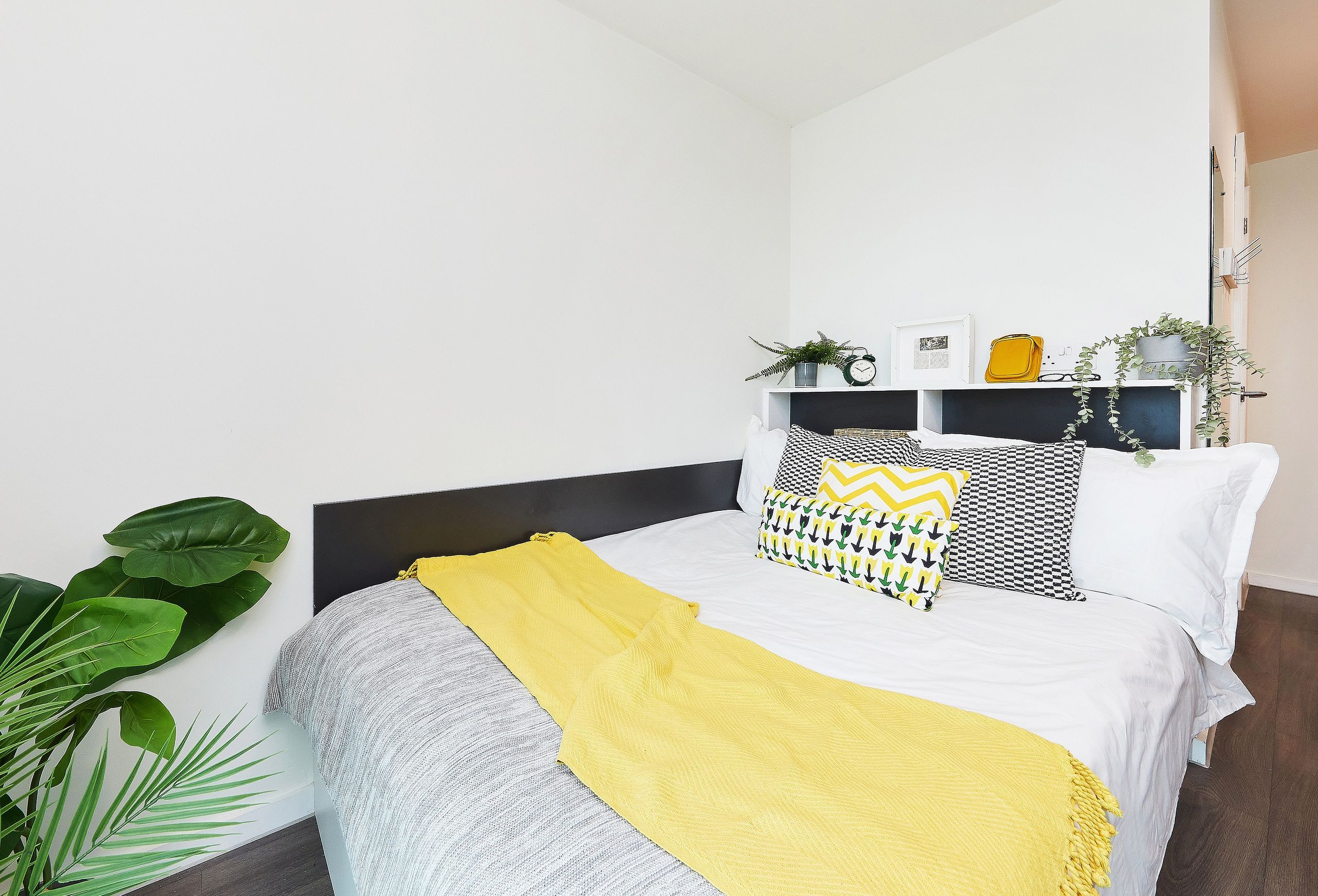 Essential En-Suite - 3