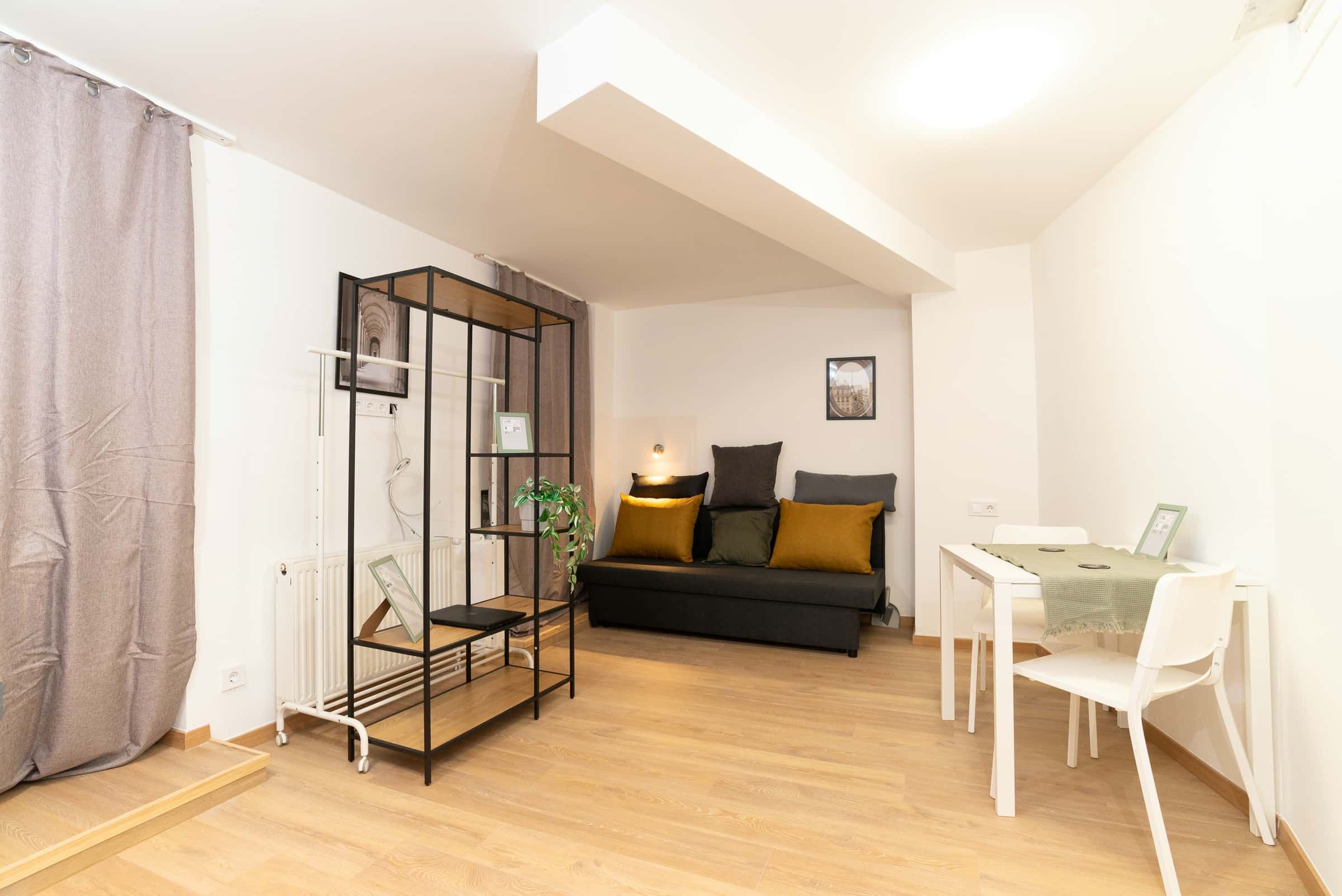 Studio Apartment - Rooms