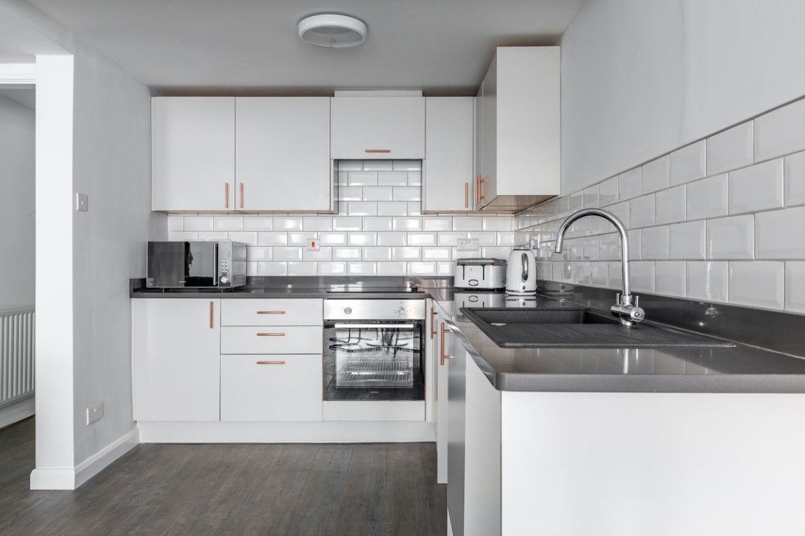  Four Bed Flat  -  Hyde Park Road  - Gallery -  4