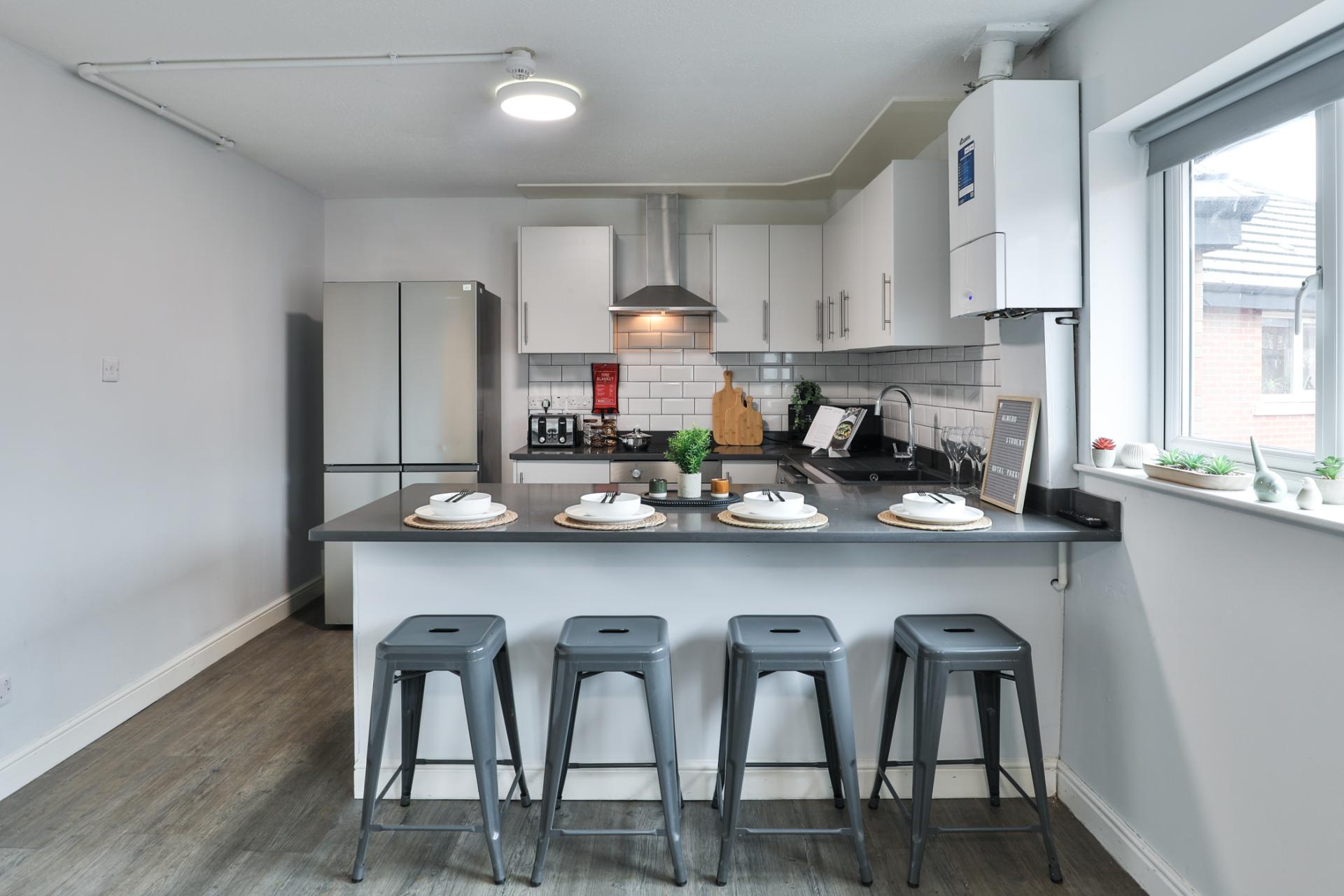 Five Bed Flat - Royal Park - Gallery - 38
