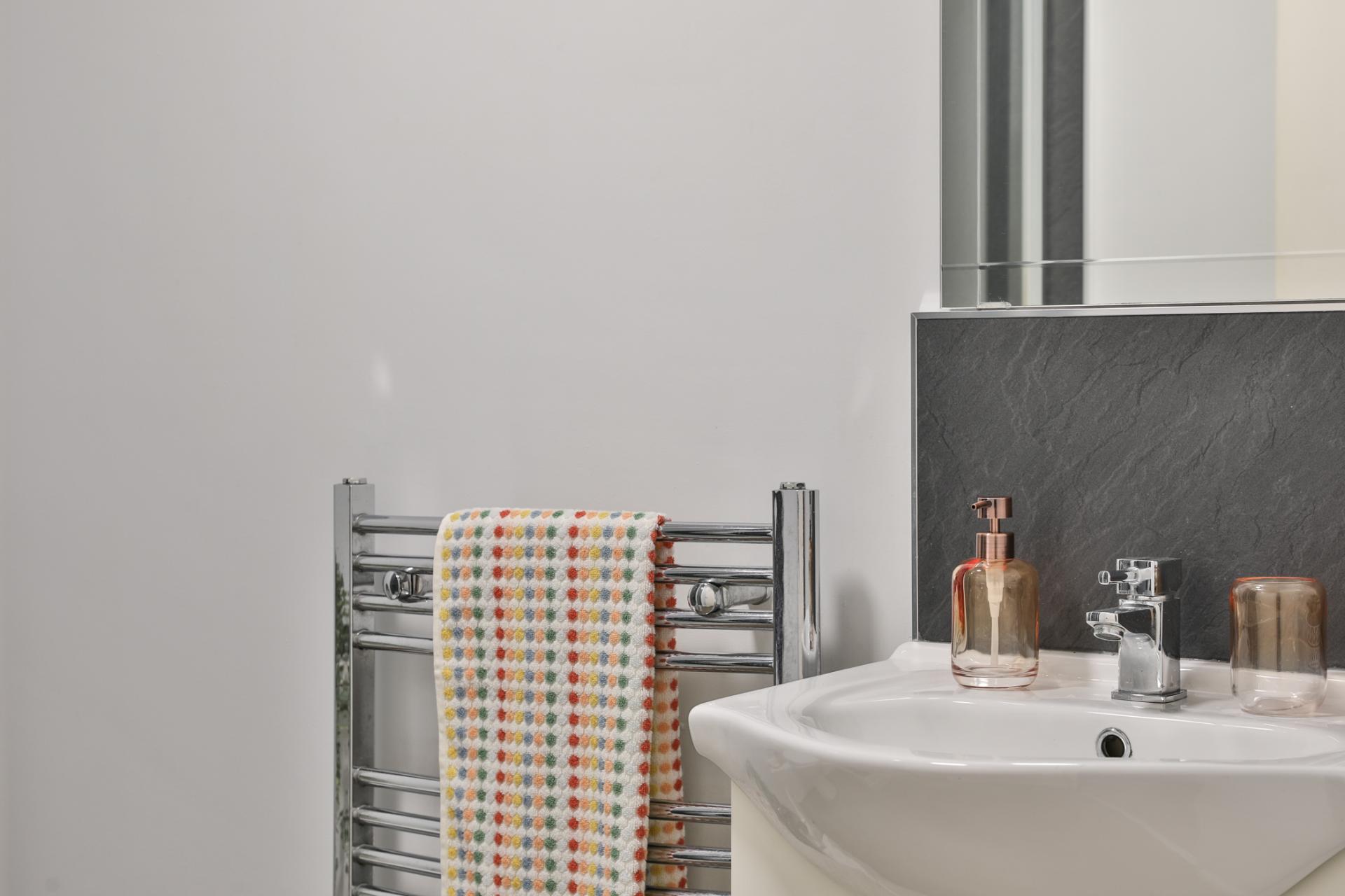 Five Bed Flat - Royal Park - Gallery - 54