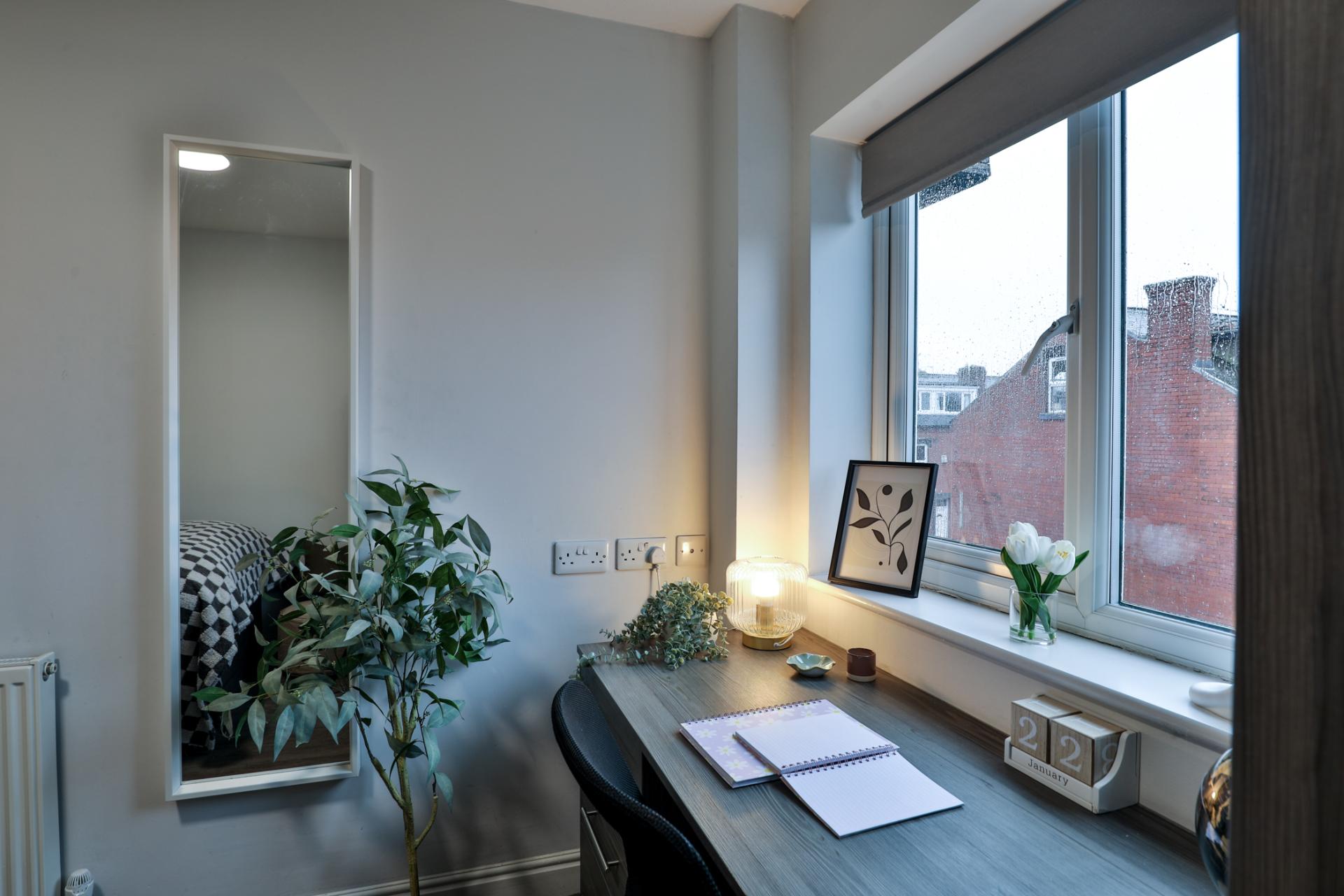 Five Bed Flat - Royal Park - Gallery - 8