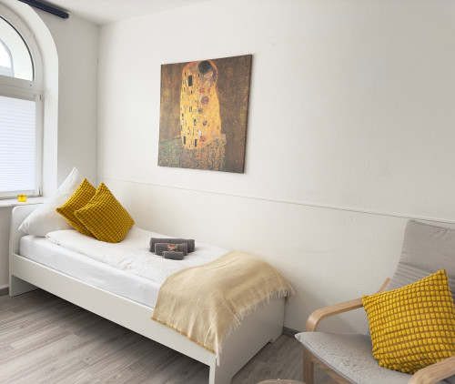 Modern möblierte 2-Zimmer-Wohnung mit Parkplatz & WLAN | Wohnen auf Zeit in Herne