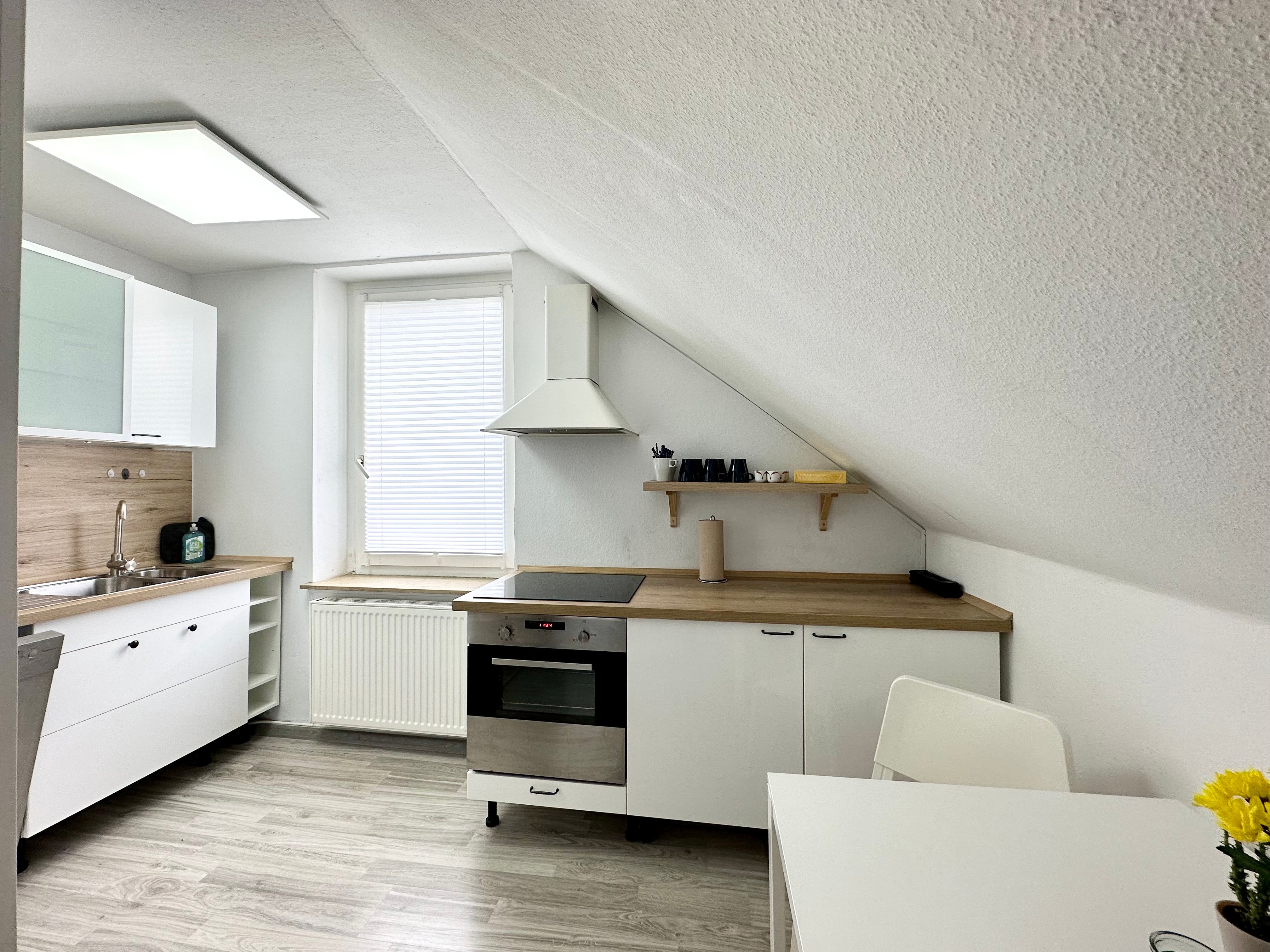 Modern Möblierte 2-Zimmer-Wohnung Mit Parkplatz & WLAN | Wohnen Auf Zeit In Herne - 7