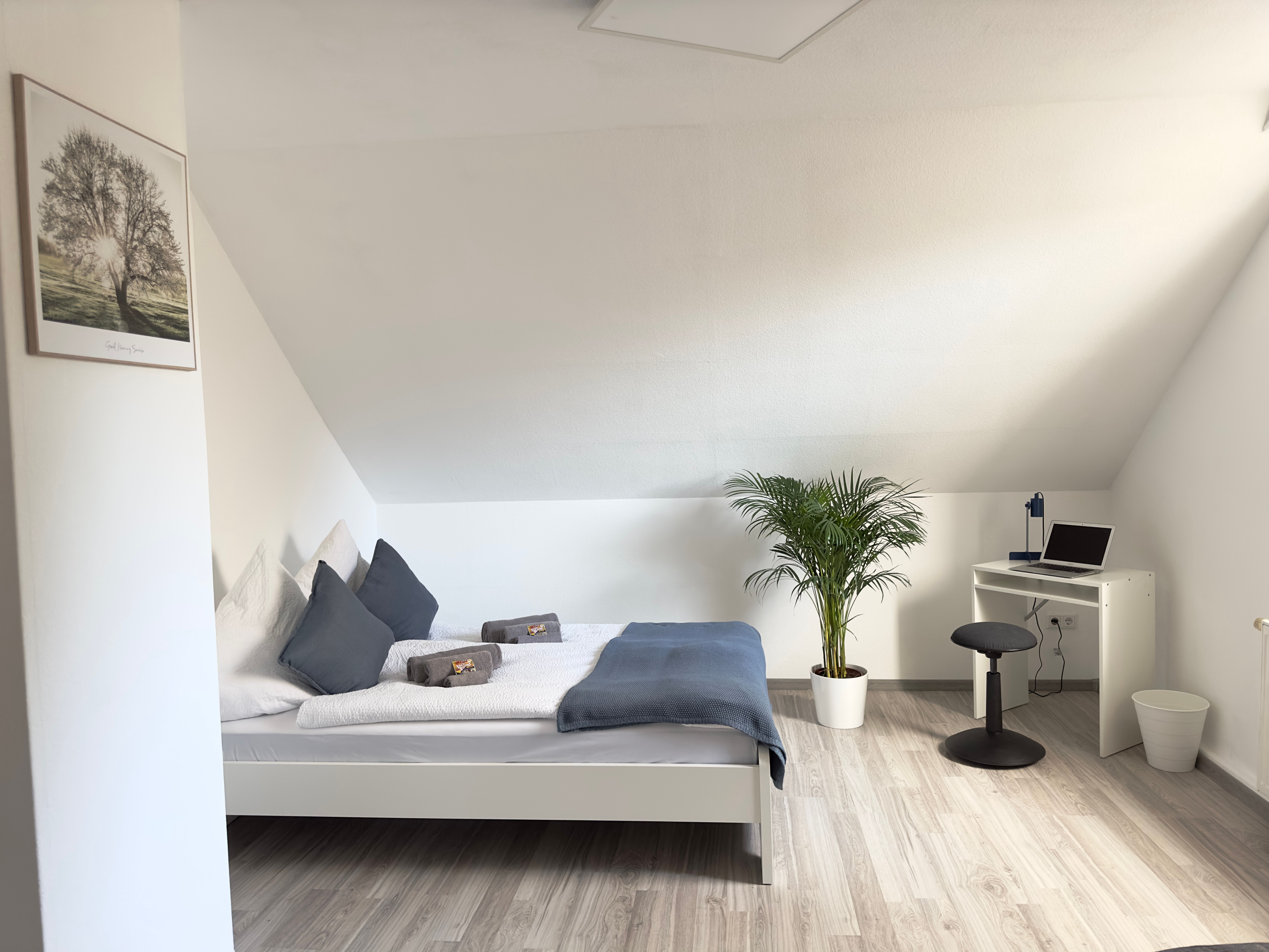 Modern Möblierte 2-Zimmer-Wohnung Mit Parkplatz & WLAN | Wohnen Auf Zeit In Herne - 12