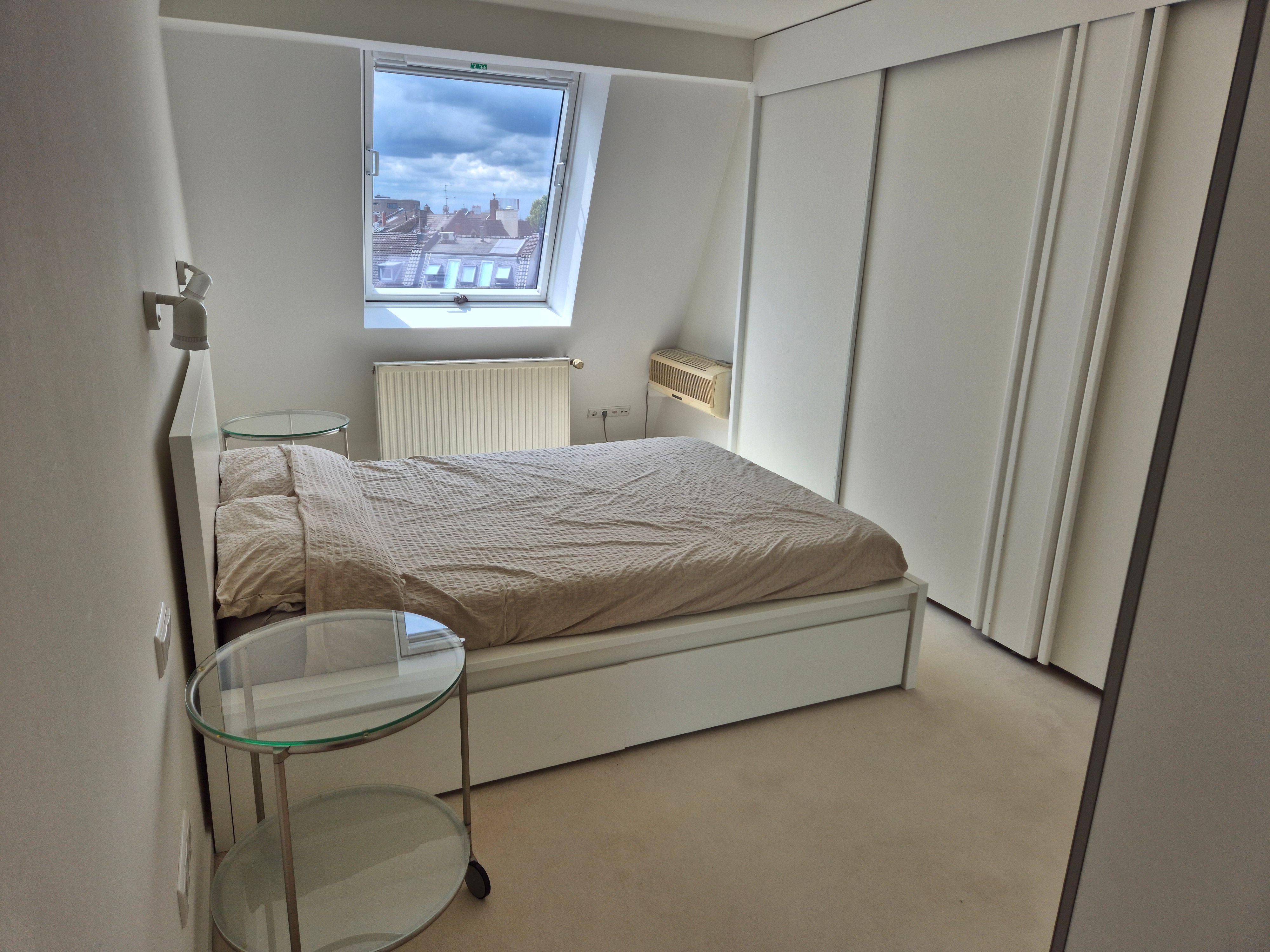Elegant Turnkey Penthouse Apartment With Elevator And Bathtub - 9