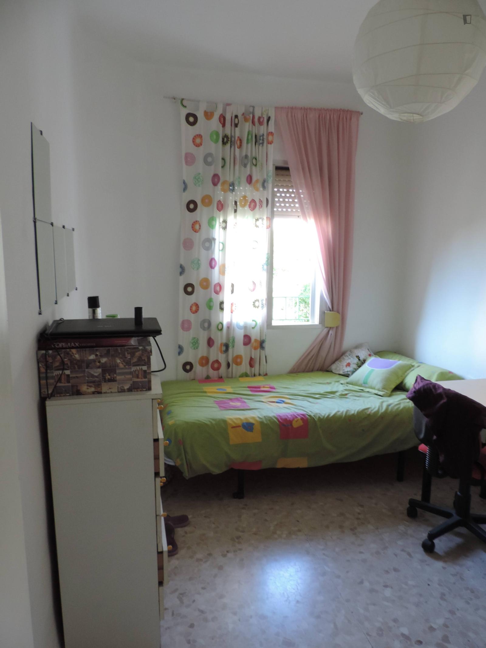 Neat Single Bedroom In Posadas - 1
