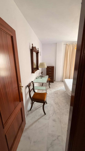 Very nice double bedroom in Posadas