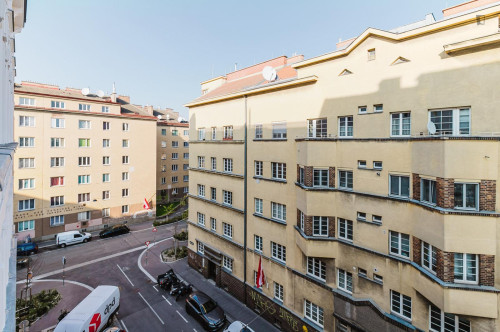 Welcoming 2-bedroom flat in Wieden