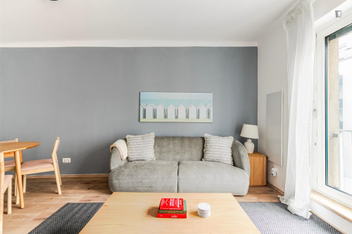 Welcoming 2-bedroom flat near the Dresdner Straße subway station - Gallery - 17