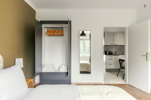 Welcoming 2-bedroom flat near the Dresdner Straße subway station - Gallery - 6