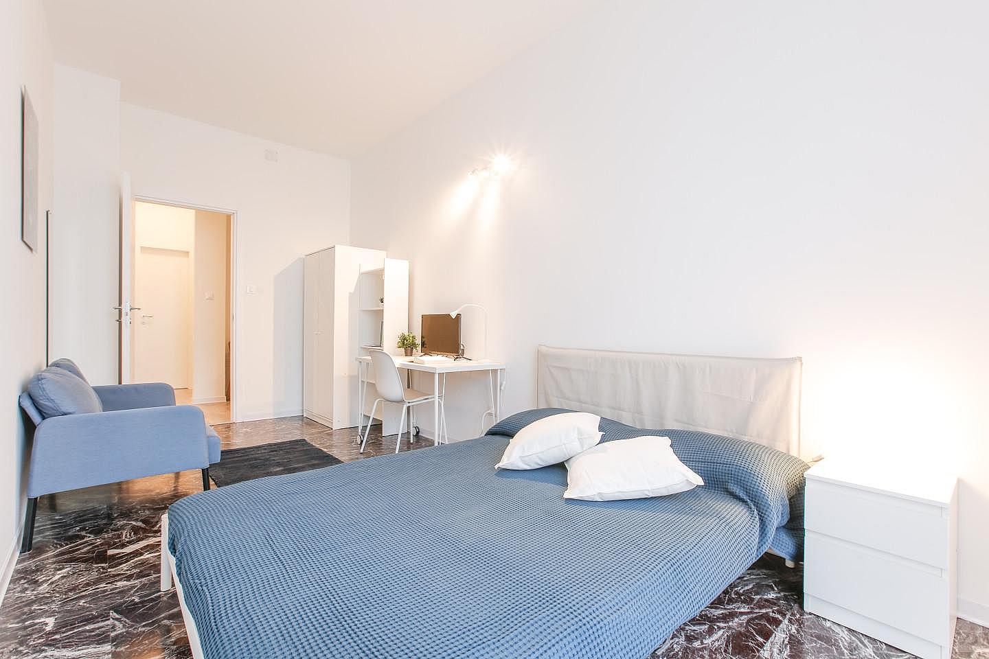 Royal Suite With Sofa - 4