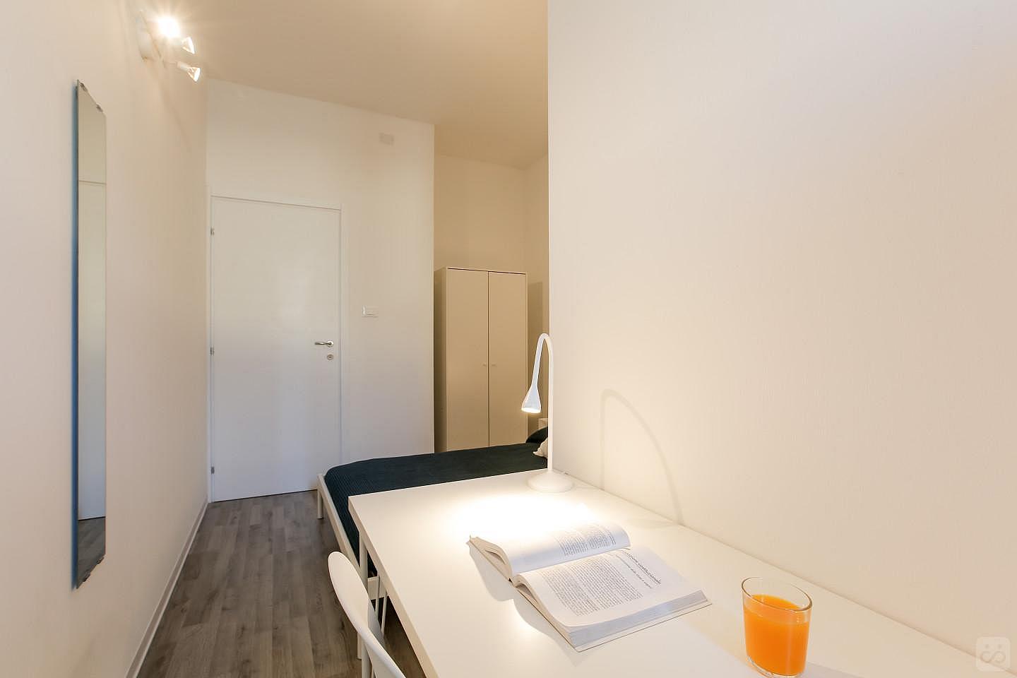 Single Room W/ Full Bed - 2