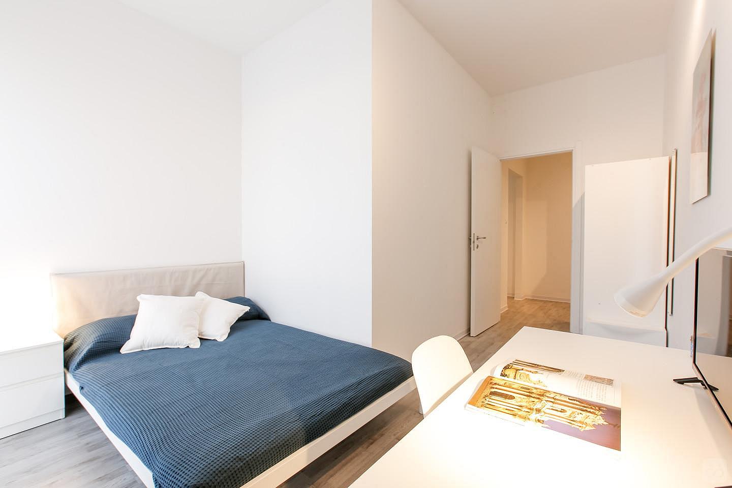 Suite W/ Smart TV - 4