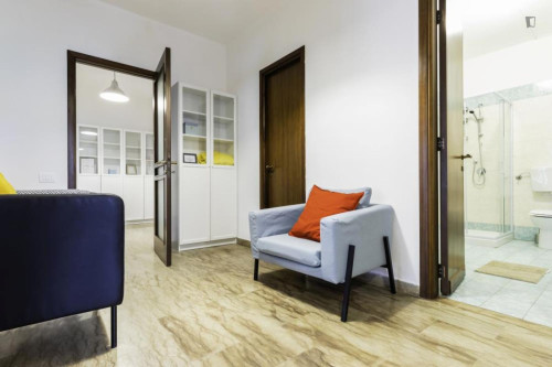 Big single bedroom with a balcony, in Padua - Gallery - 12