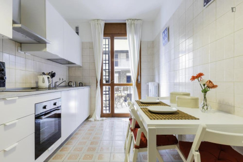 Big single bedroom with a balcony, in Padua - Gallery - 10